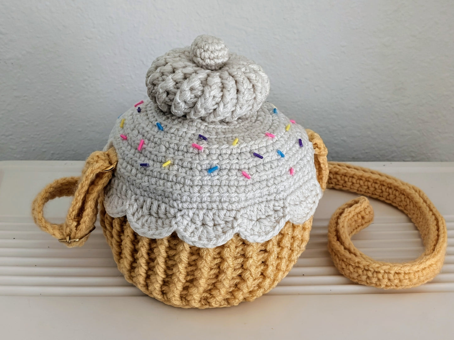 Cupcake Puff Crossbody Bag