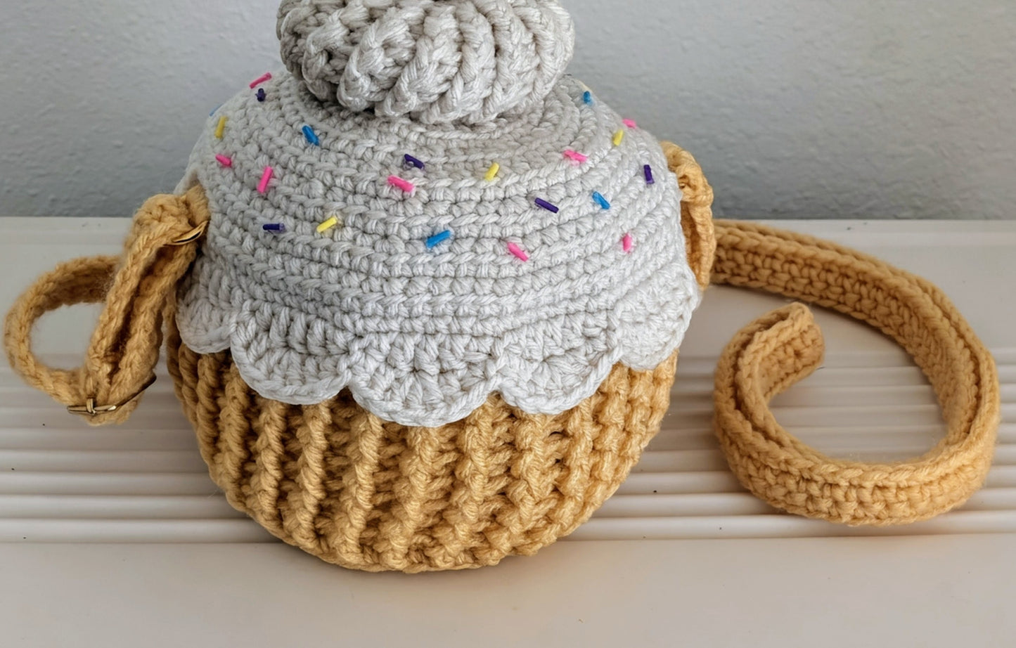 Cupcake Puff Crossbody Bag